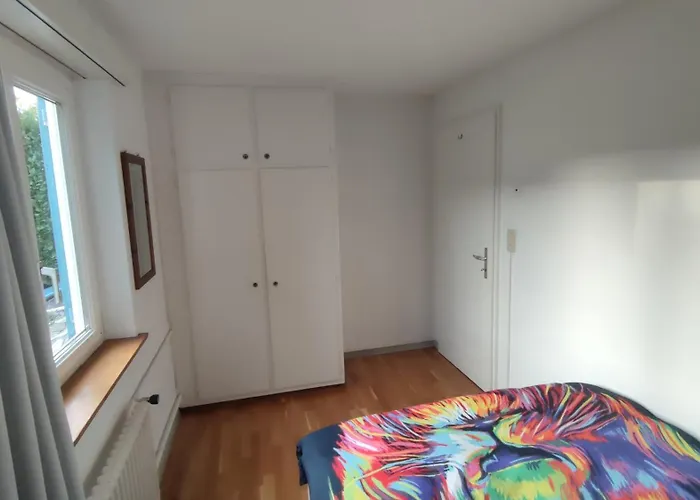 Small Double Room, Bed 140X200Cm, In Very Quiet And Cosy House!