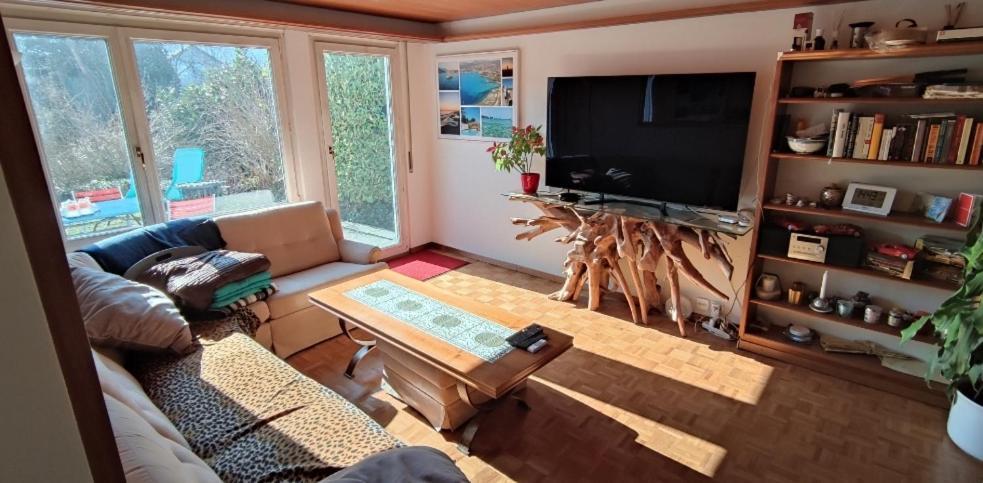Homestay Small Double Room, Bed 140x200cm, In Very Quiet And Cosy House!