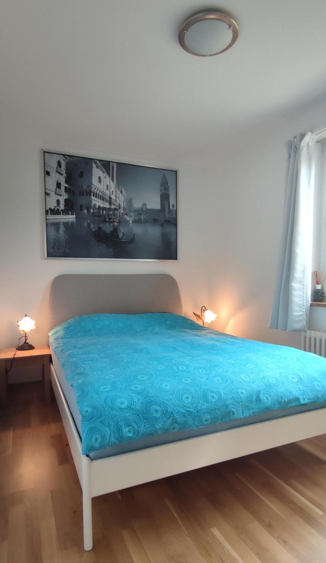 Small Double Room, Bed 140x200cm, In Very Quiet And Cosy House! Homestay