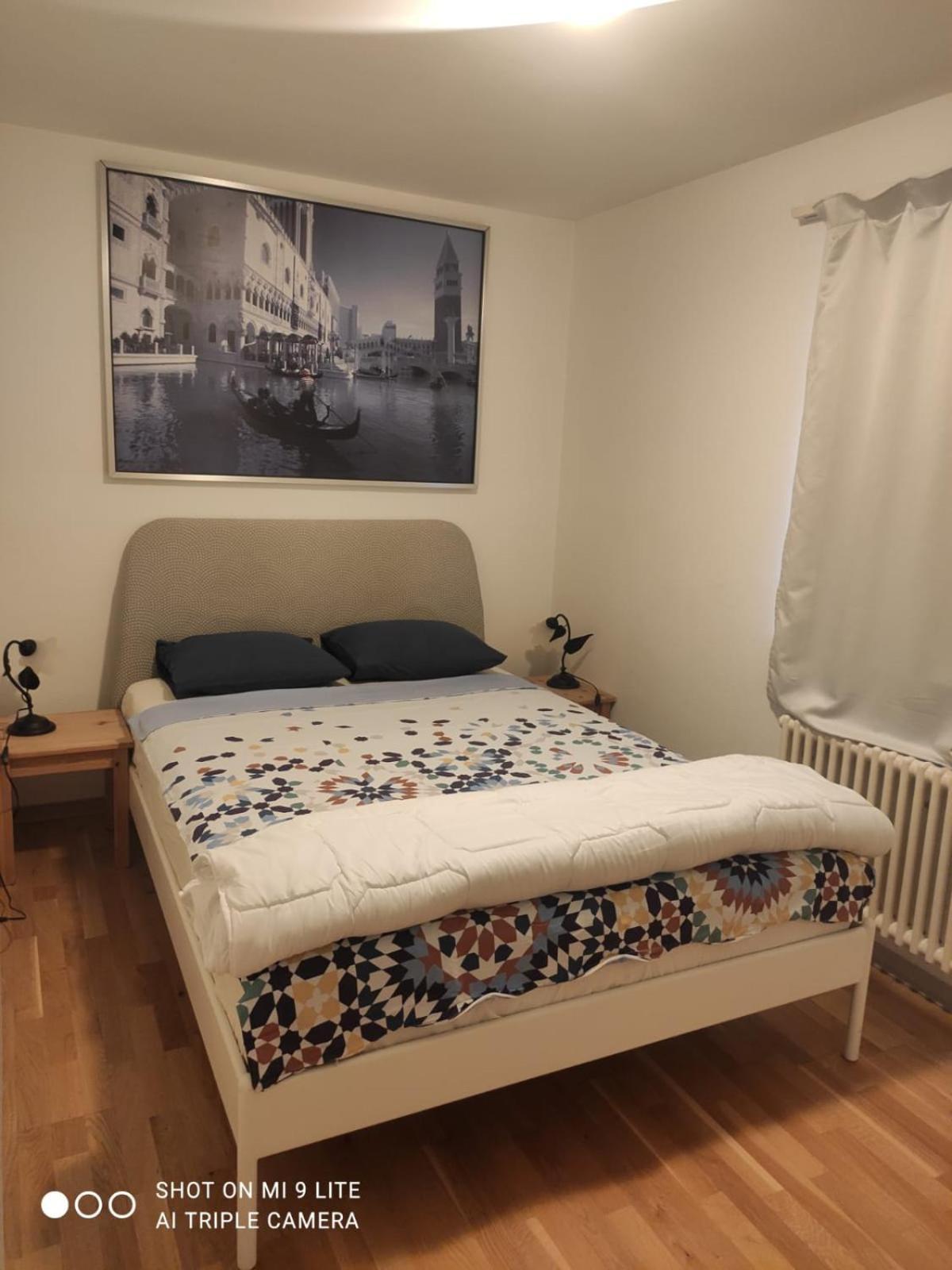 Small Double Room, Bed 140x200cm, In Very Quiet And Cosy House! Homestay Dubendorf